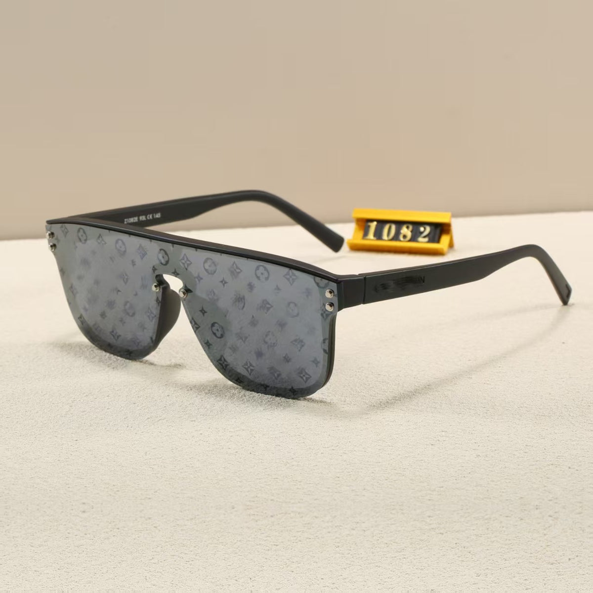 Cross-border European and American printed fashion retro men's and women's sunglasses one-piece style glasses alphabet modern sunglasses cycling glasses